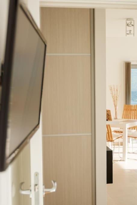 Acacia Hill Apartments ヘルツェグ・ノヴィ エクステリア 写真